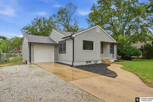 1016 N Elmer Avenue, York, NE 68467