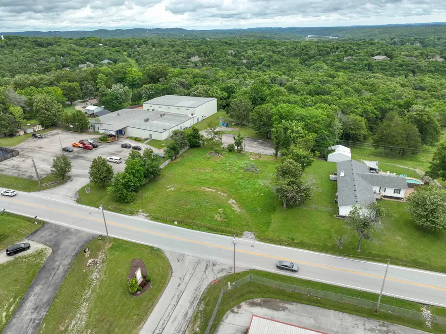 1420 Bee Creek Road, Branson, MO 65616 - #2