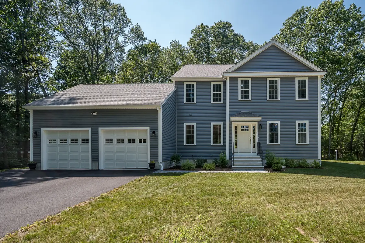 85 East St, Uxbridge, MA 01569 - Image #1