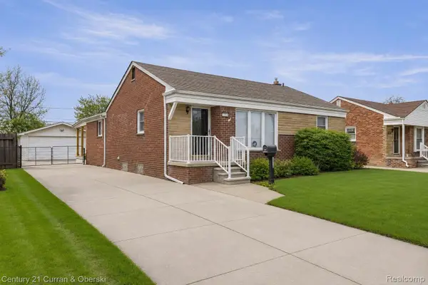 18752 Koester Street, Riverview, MI 48193