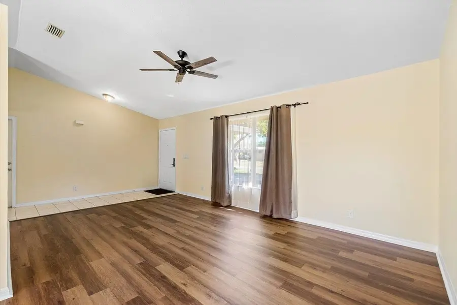 1563 40th Street, West Palm Beach, FL 33407 - Image #3