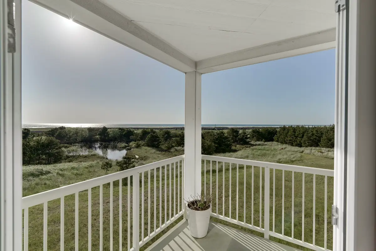 501 Shoreview Drive S #204, Long Beach, WA 98631 - Image #1