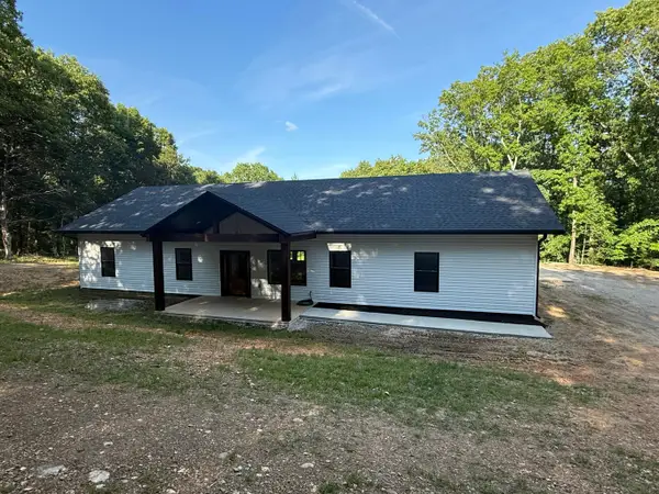 290 Mccord Bend Road, Galena, MO 65656