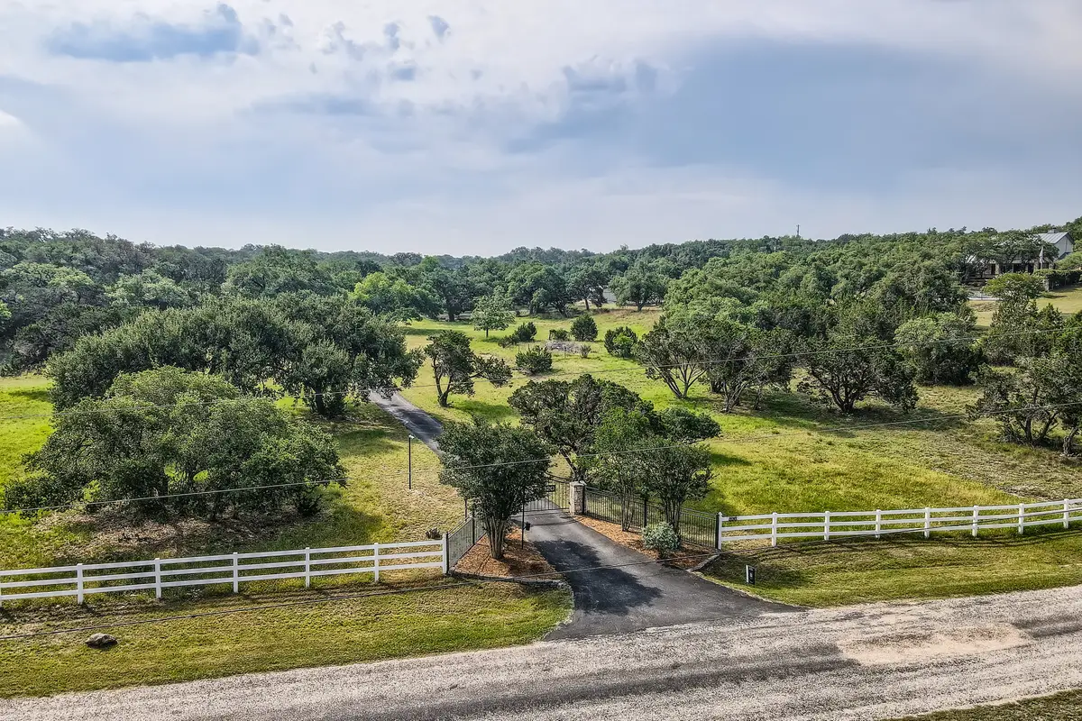 320 Remington Dr, Bergheim, TX 78006 - Image #1