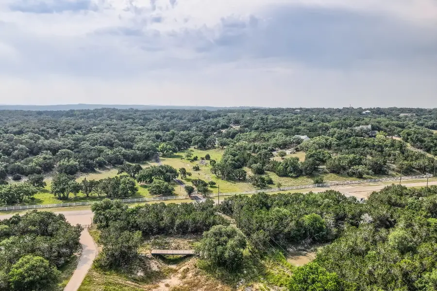 320 Remington Dr, Bergheim, TX 78006 - Image #2