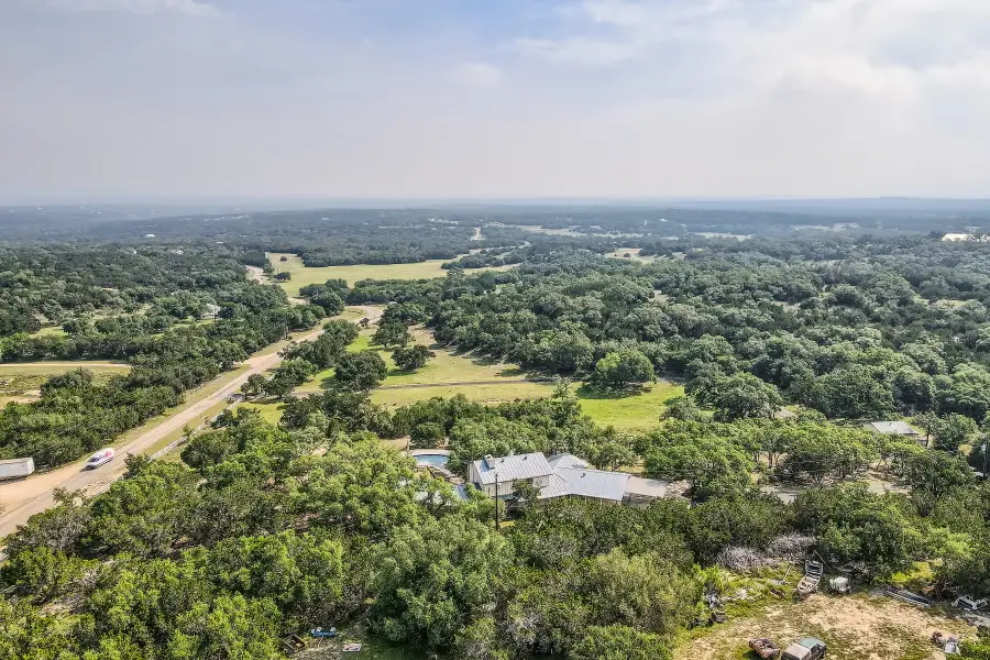 320 Remington Dr, Bergheim, TX 78006 - Image #3