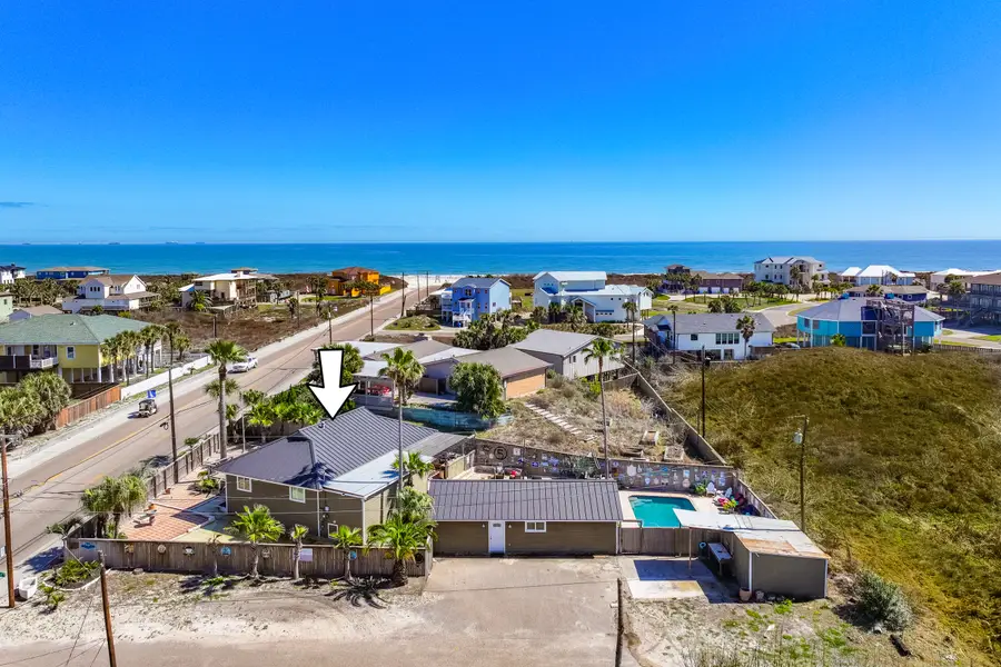 700 E Avenue G, Port Aransas, TX 78373 - Image #2