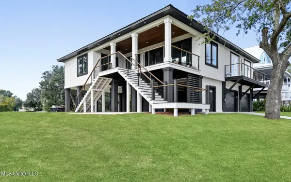 123 Acacia Avenue, Biloxi, MS 39530