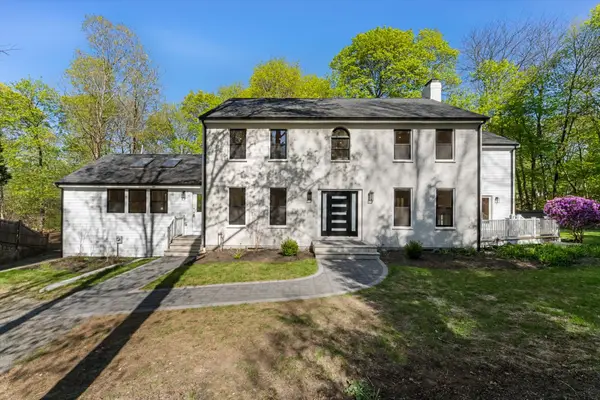 7 Garden Rd, Wellesley, MA 02481