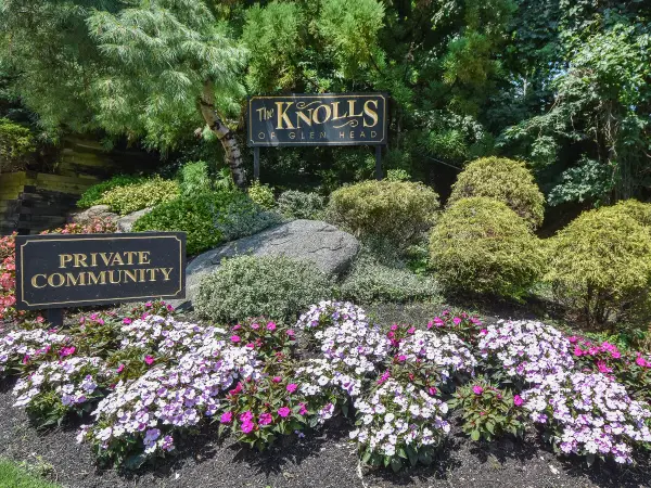 100 The Glen #100, Glen Head, NY 11545