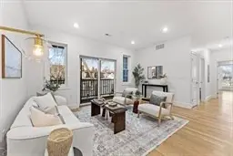 272 Lincoln St #102, Marlborough, MA 01752 - #3