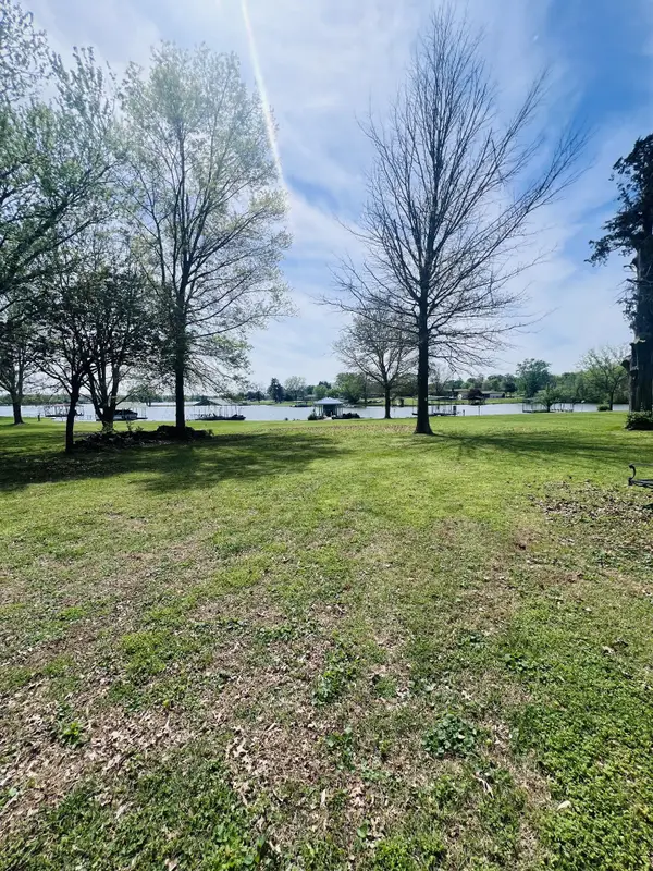 110 Walnut Drive, Hendersonville, TN 37075