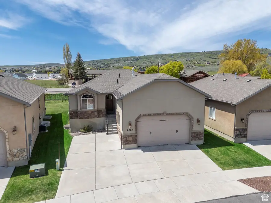 2029 S Cottage Ln, Garden City, UT 84028 - Image #2