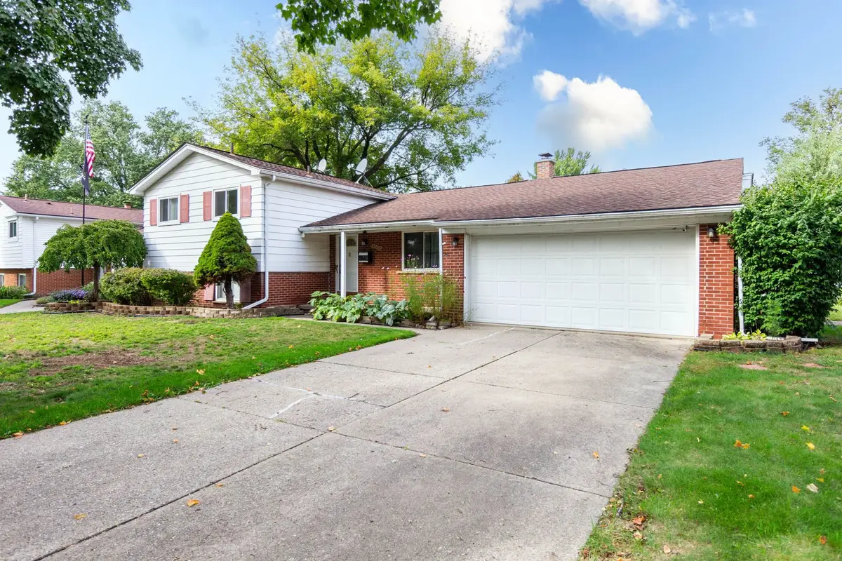 32478 Washington, Livonia, MI 48150 - #1