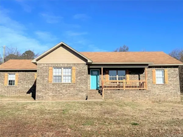 68 Kinder Loop, Russellville, AR 72802