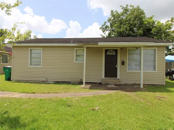 104 Prewitt Lane, West Columbia, TX 77486