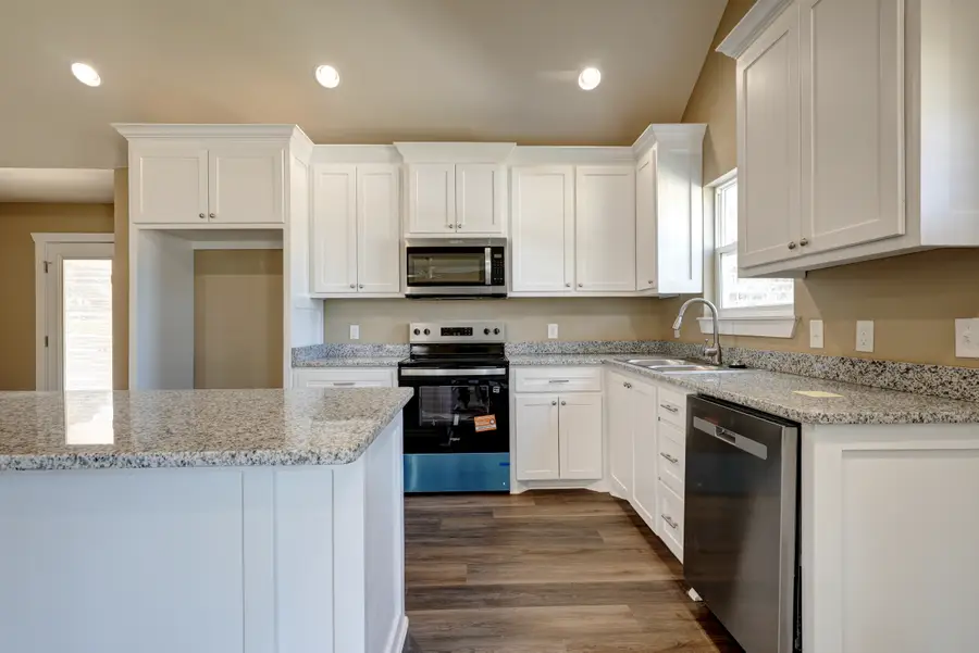 119 Village Place, Wake Village, TX 75501 - Image #3