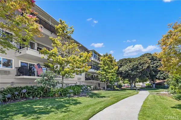 2369 Via Mariposa E #3C, Laguna Woods, CA 92637