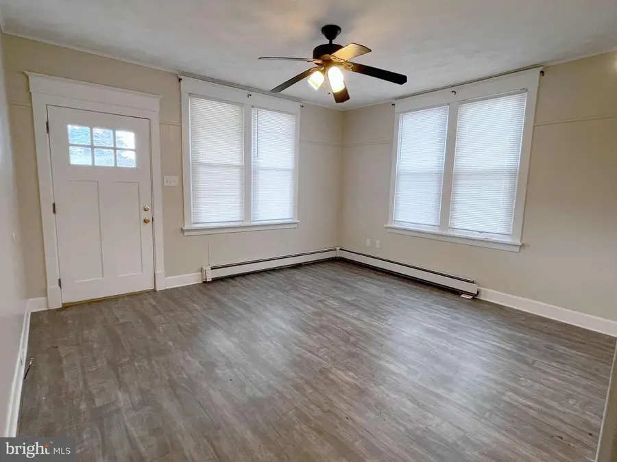 4410 York St, Harrisburg, PA 17111 - #3