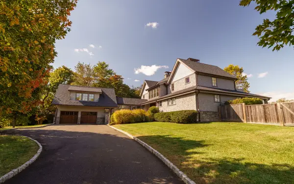 609 Saint Andrews Road, PHILADELPHIA, PA 19118