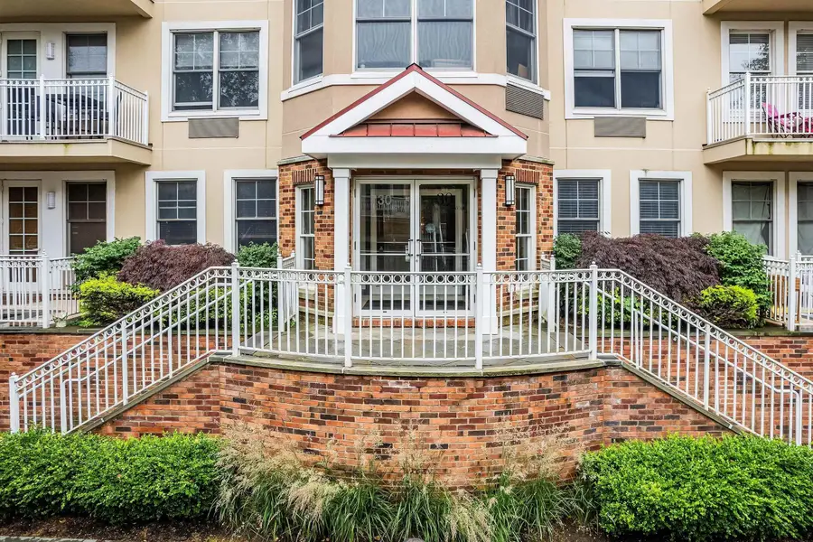 30 CONSTITUTION WAY #102, Jersey City, NJ 07305 - #2