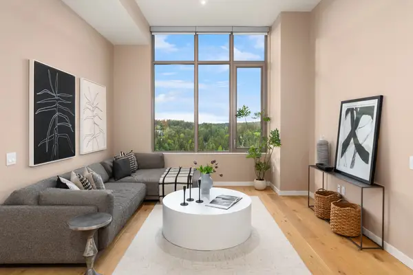 10232 NE 10th Street #1602, Bellevue, WA 98004