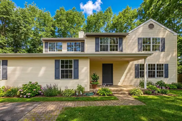 1 Broadmoor Dr, Egg Harbor Township, NJ 08234