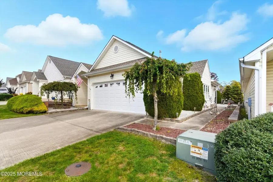 53 Lookout Dr, Manahawkin, NJ 08050 - Image #2