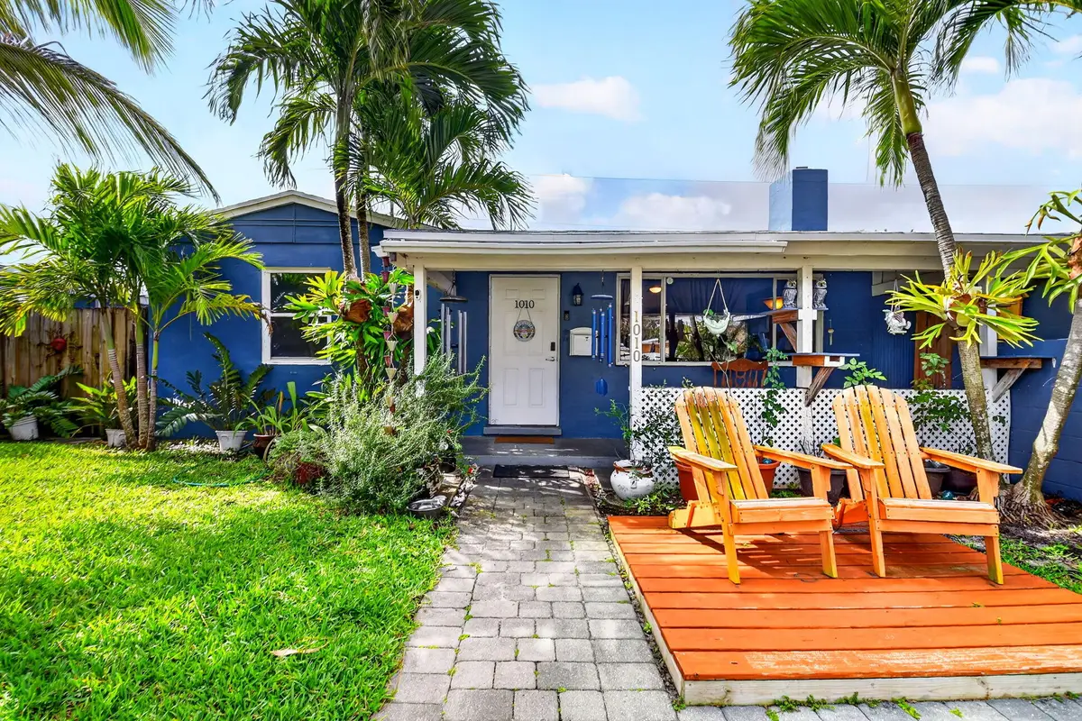 1010 Churchill Circle S, West Palm Beach, FL 33405 - #1