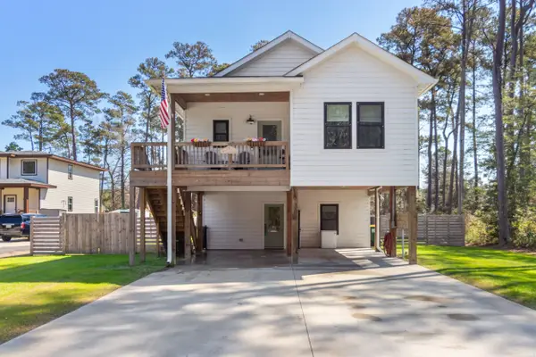 308 Airport Road, Manteo, NC 27954