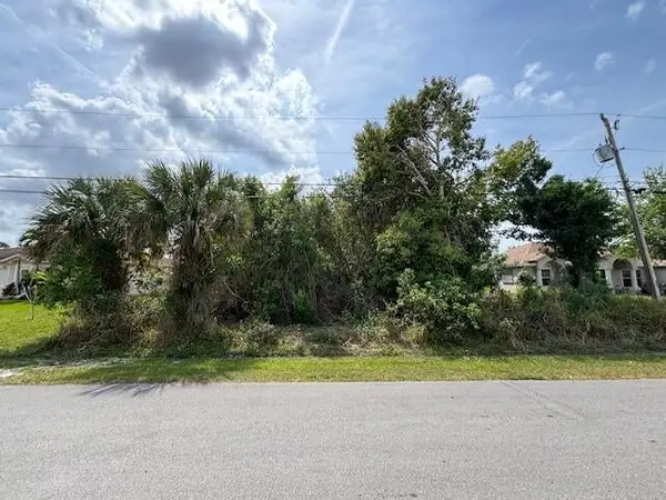 1430 SW Bartell Avenue, Port St Lucie, FL 34953