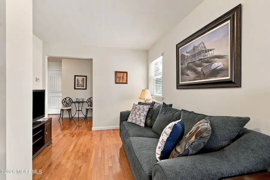 15 Farragut Avenue, Seaside Park, NJ 08752 - #3