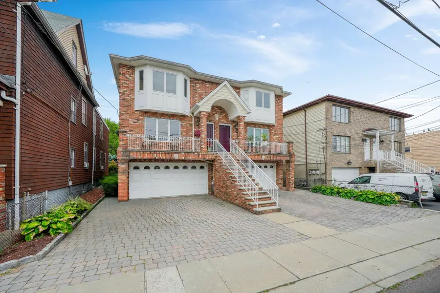 284 John St, Cliffside Park, NJ 07010 - #2