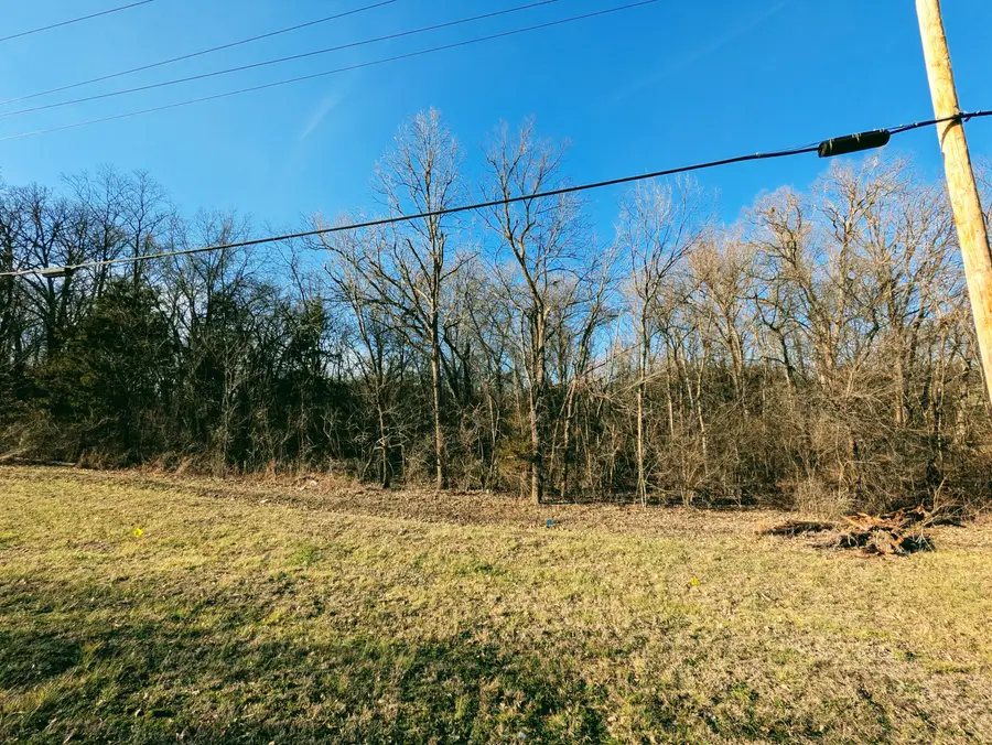 N Hwy Vv, Columbia, MO 65202 - #2