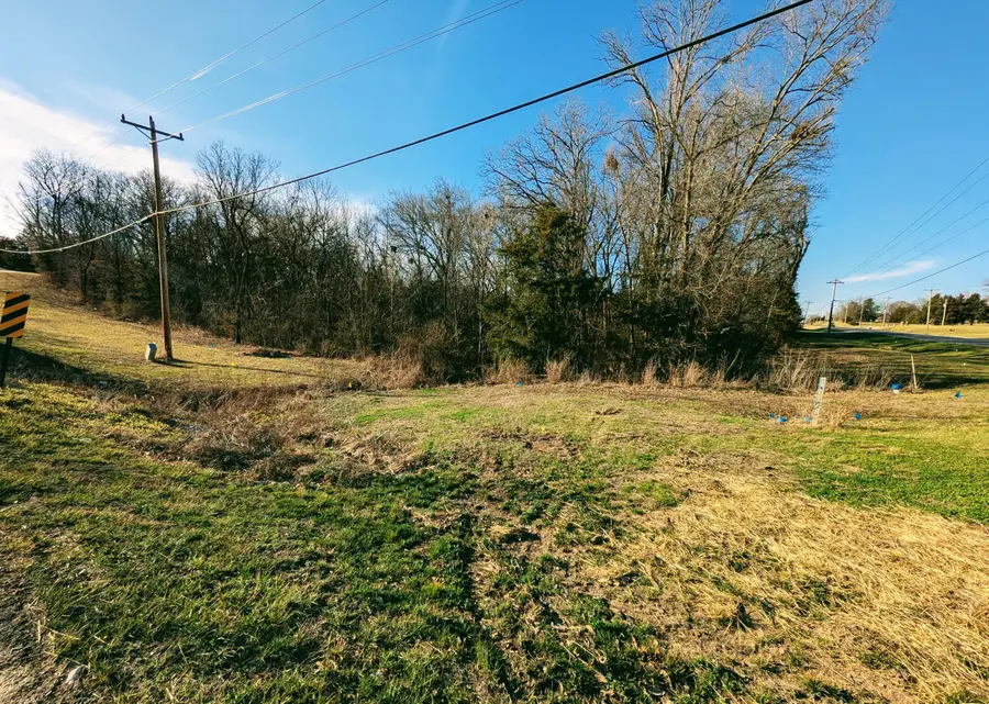 N Hwy Vv, Columbia, MO 65202 - #3