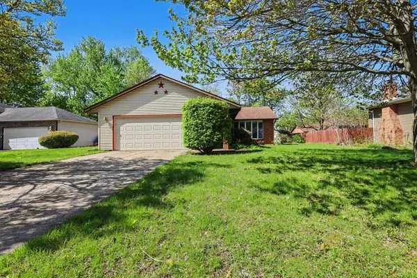 1624 Fox Point Drive, Chesterton, IN 46304