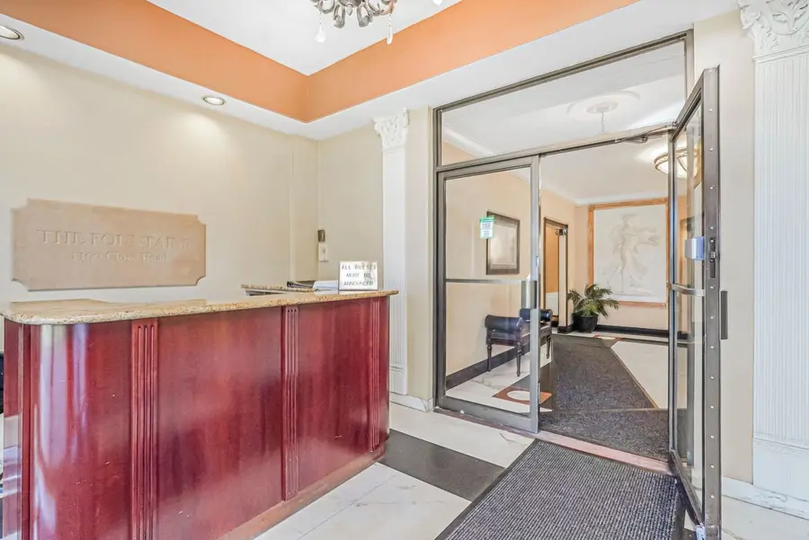 1100 Clove Rd #5g, Staten Island, NY 10301 - #2