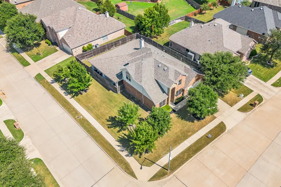 713 Cross Meadow Boulevard, Mansfield, TX 76063 - Image #3