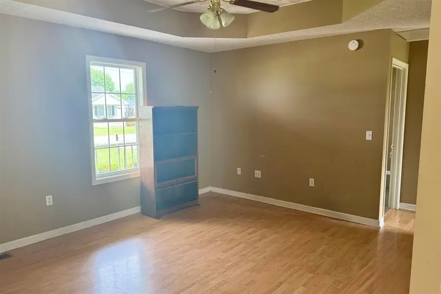 1226 Derek Dr, Franklin, KY 42134 - #3