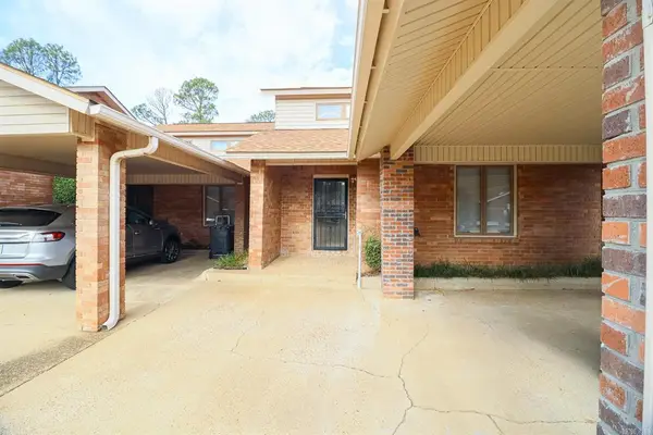 2711 Greenbriar Drive, Jonesboro, AR 72401