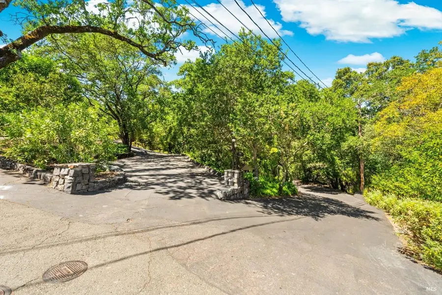 286 Monte Vista Drive, Napa, CA 94559 - Image #2