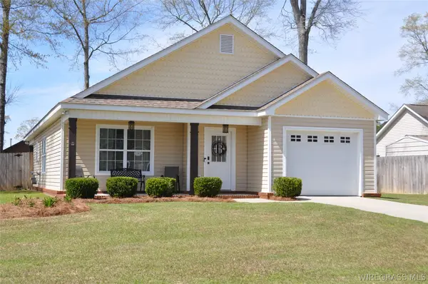 211 Winterberry Way, Enterprise, AL 36330