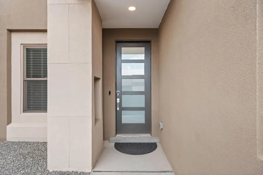 9204 Balloon Glow Lane Ne, Albuquerque, NM 87113 - Image #2