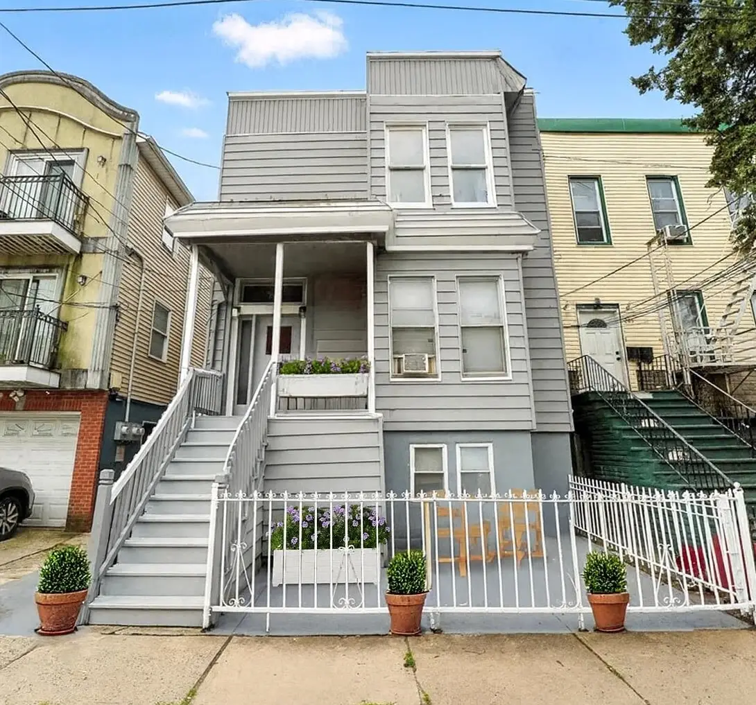 283 GRIFFITH ST, Jersey City, NJ 07307 - Image #1