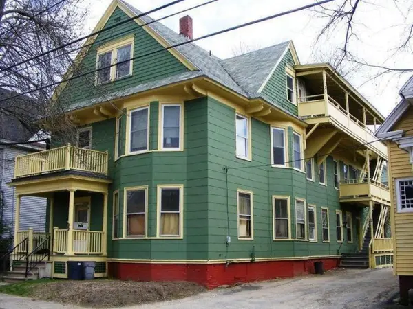 99 College Street, Lewiston, ME 04240
