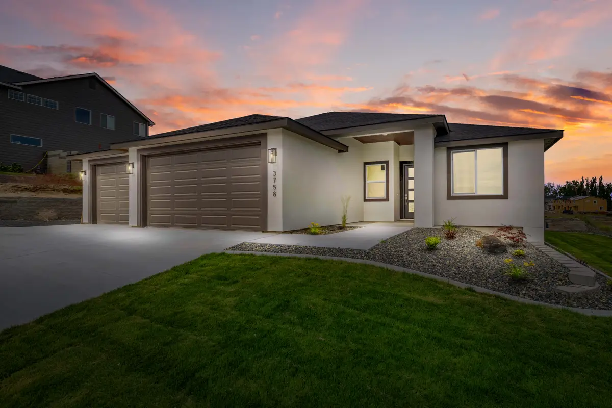 3758 S Nelson St, Kennewick, WA 99338 - #1