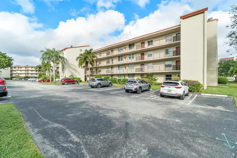 27 Abbey Lane #306, Delray Beach, FL 33446 - Image #2
