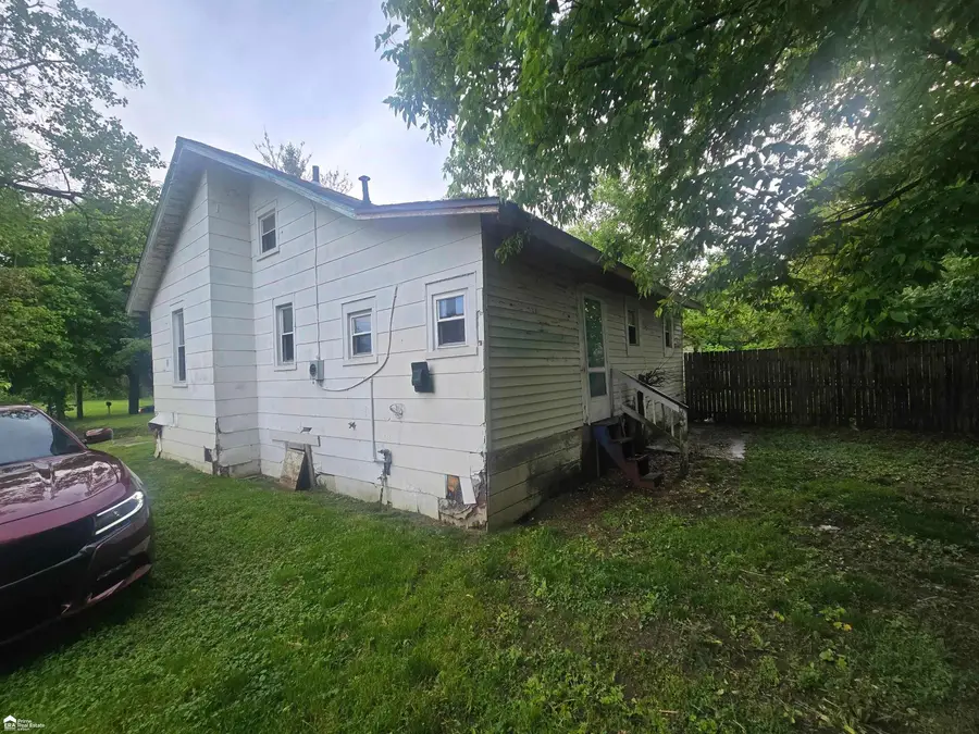 2429 Delaware ST, Flint, MI 48506 - #2