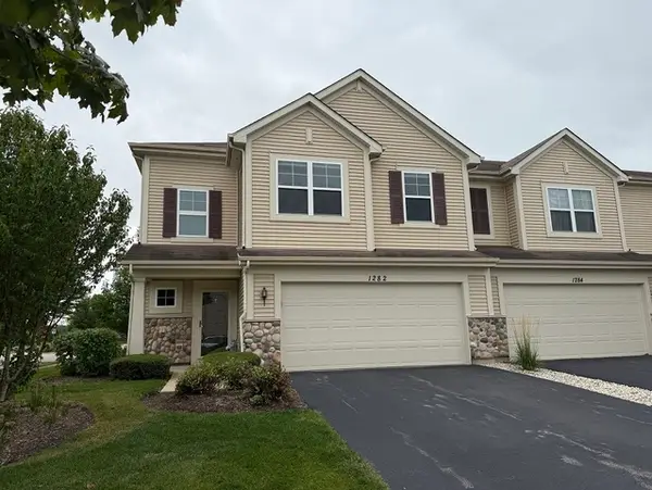 1282 Newport Cir, Pingree Grove, IL 60140