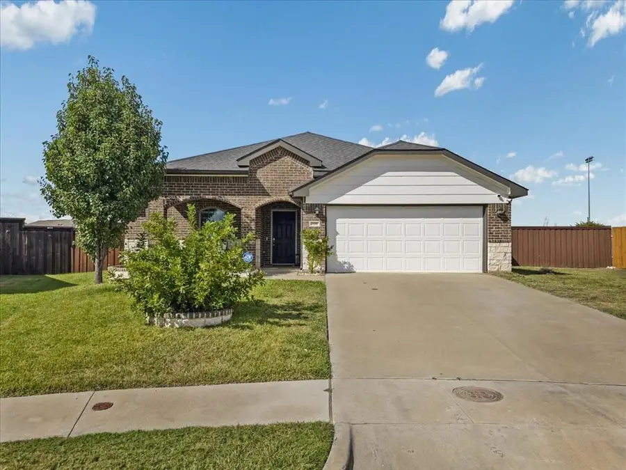 14201 Bridgeview Lane, Dallas, TX 75253 - Image #2